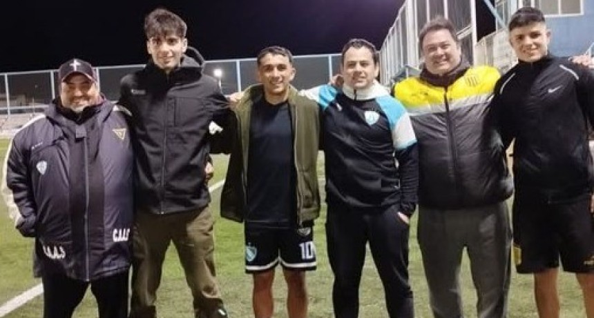 DEBUT OFICIAL Y VICTORIA DE ARGENTINO DEL SUD