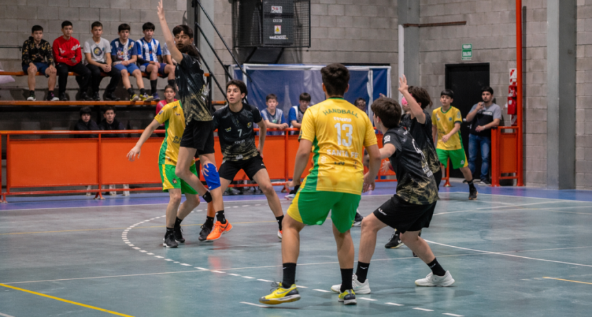 HANDBALL EN MARCHA Y EN CRECIMIENTO